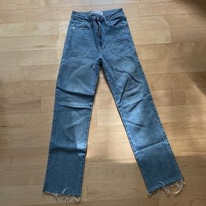 straight leg jeans with raw hem